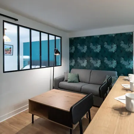 & Le Saint - Centre-ville Apartment *